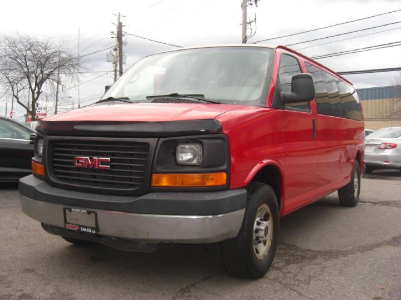 Used 2007 GMC Savana 3500 14 Passenger VAn for sale in London, ON