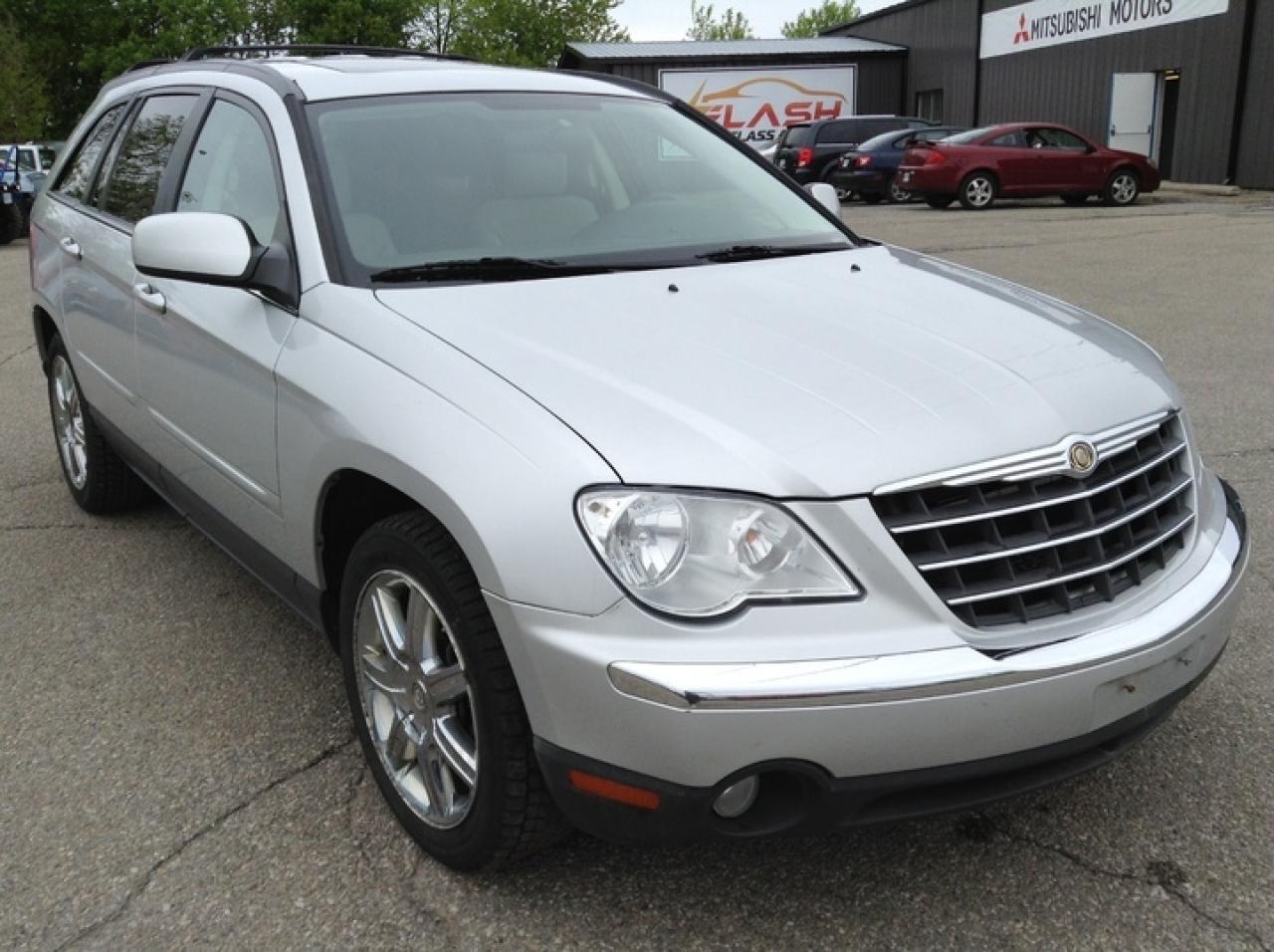 Used 2007 Chrysler Pacifica Touring FWD for sale in Carleton Place, ON