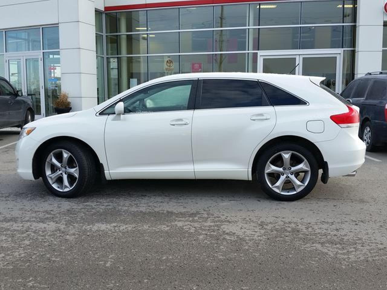 Used 2011 Toyota Venza FWD V6 - TOYOTA CERTIFIED - OFF-LEASE - ACCIDENT-FREE - CLICK FOR MORE DETAILS! for sale in Stouffville, ON