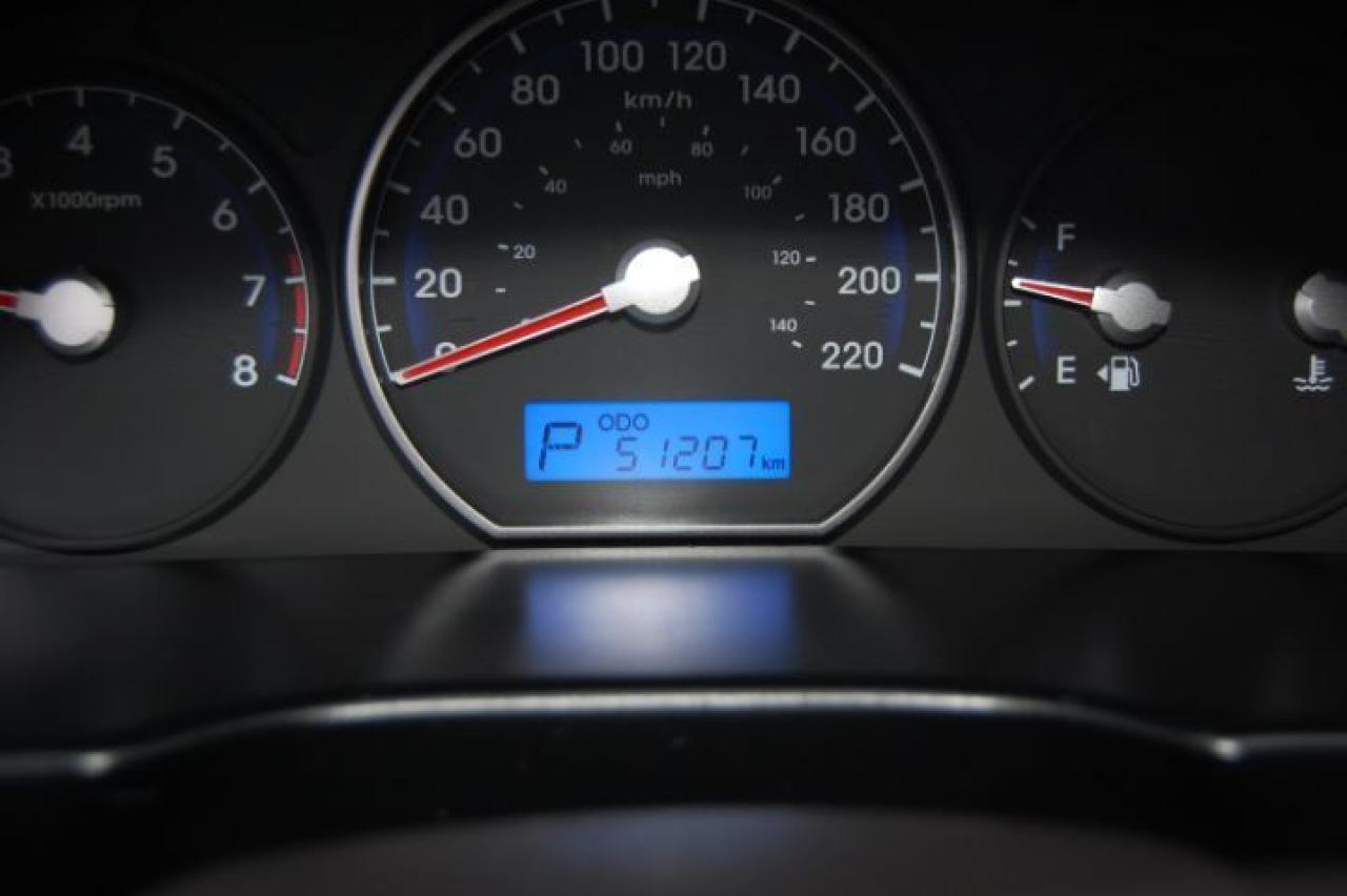 635769