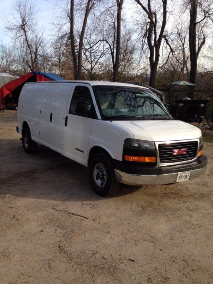 Used 2005 GMC Savana Cargo 2500 ext for sale in Halton Hills, ON