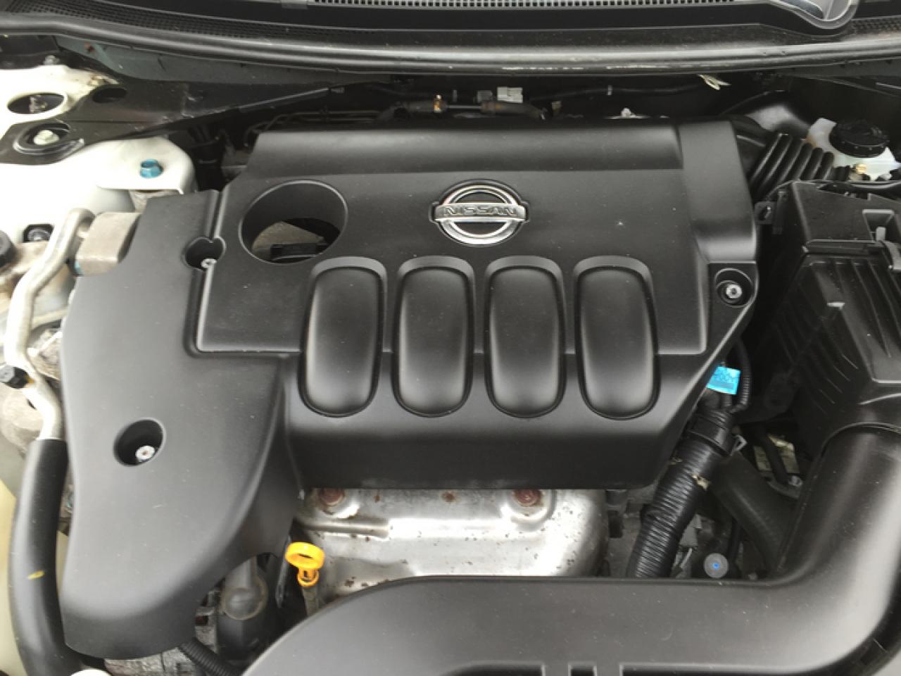 635930
