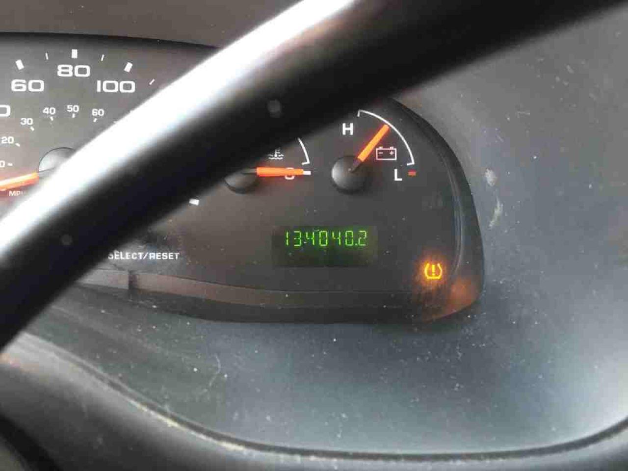 635931