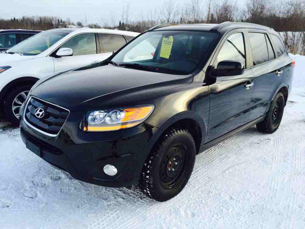 Used 2011 Hyundai Santa Fe LIMITED for sale in North Bay, ON