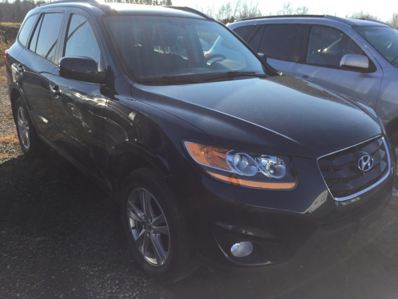 Used 2010 Hyundai Santa Fe GL SPORT for sale in North Bay, ON