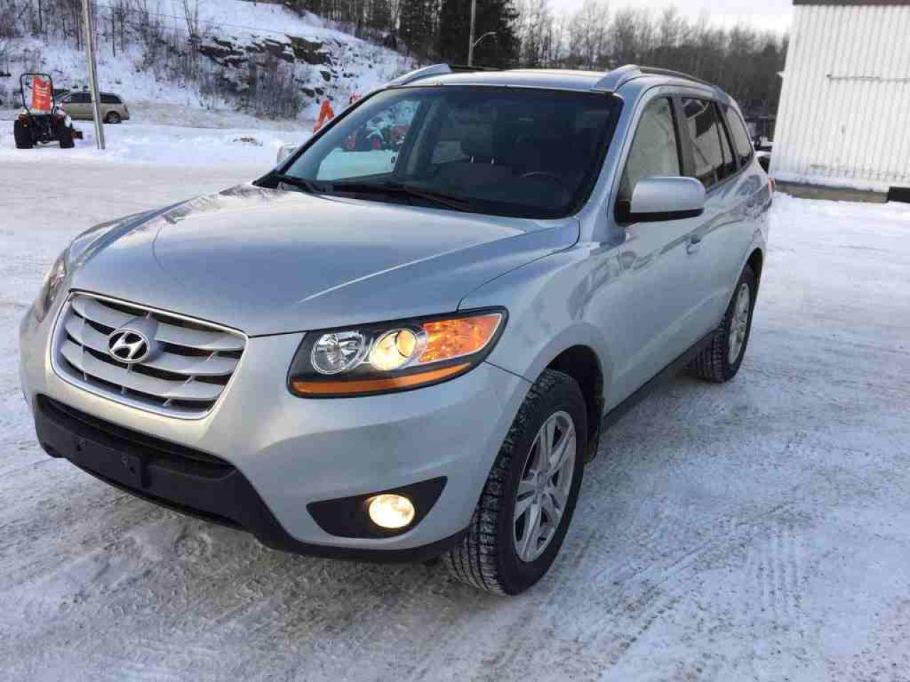 Used 2010 Hyundai Santa Fe GL SPORT for sale in North Bay, ON
