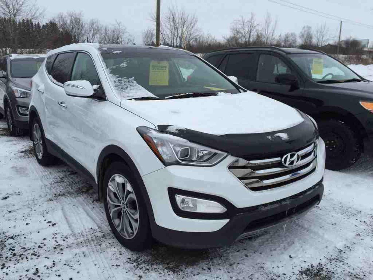 Used 2013 Hyundai Santa Fe 2.0T SE for sale in North Bay, ON