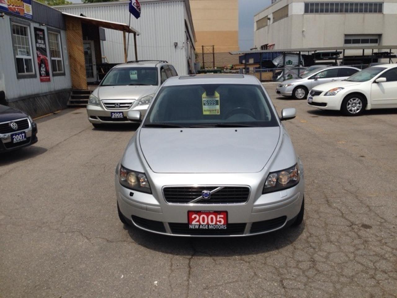 Used 2005 Volvo S40 2.4 FULLY LOADED for sale in North York, ON