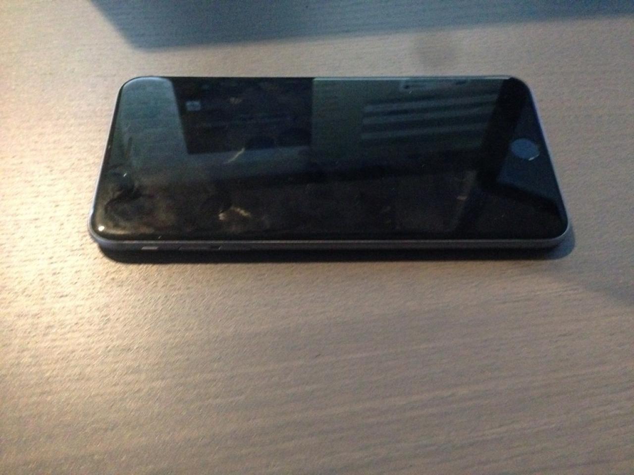636093