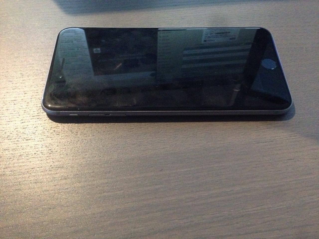 636093