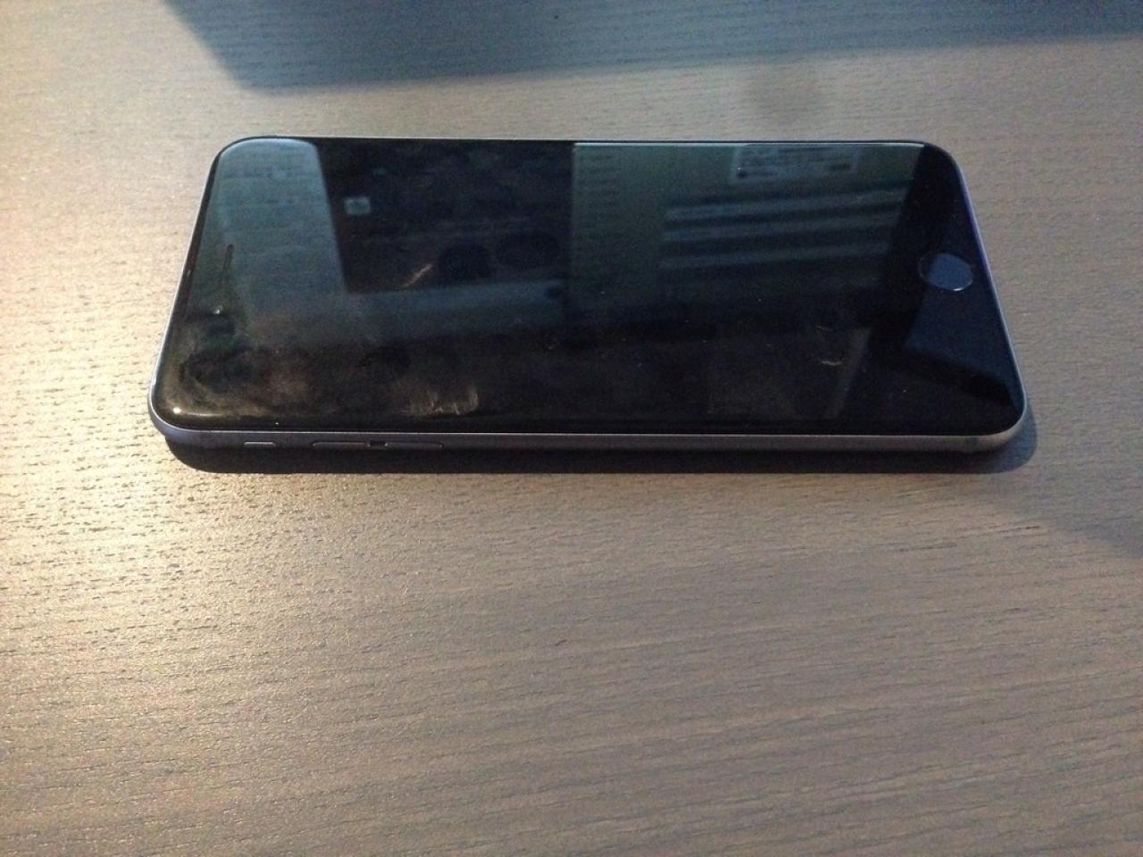 636093