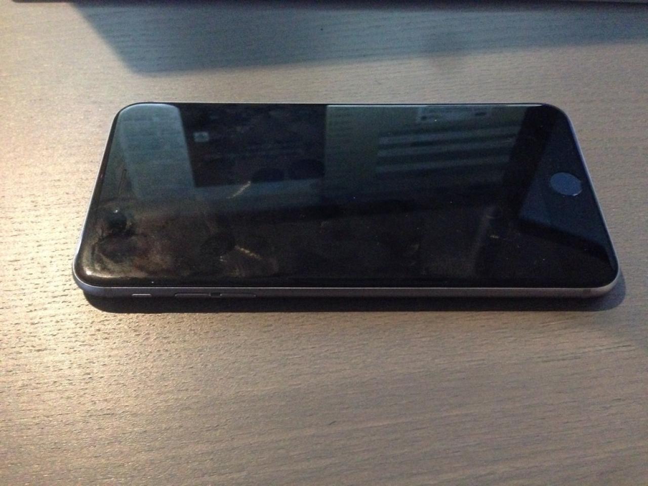 636093