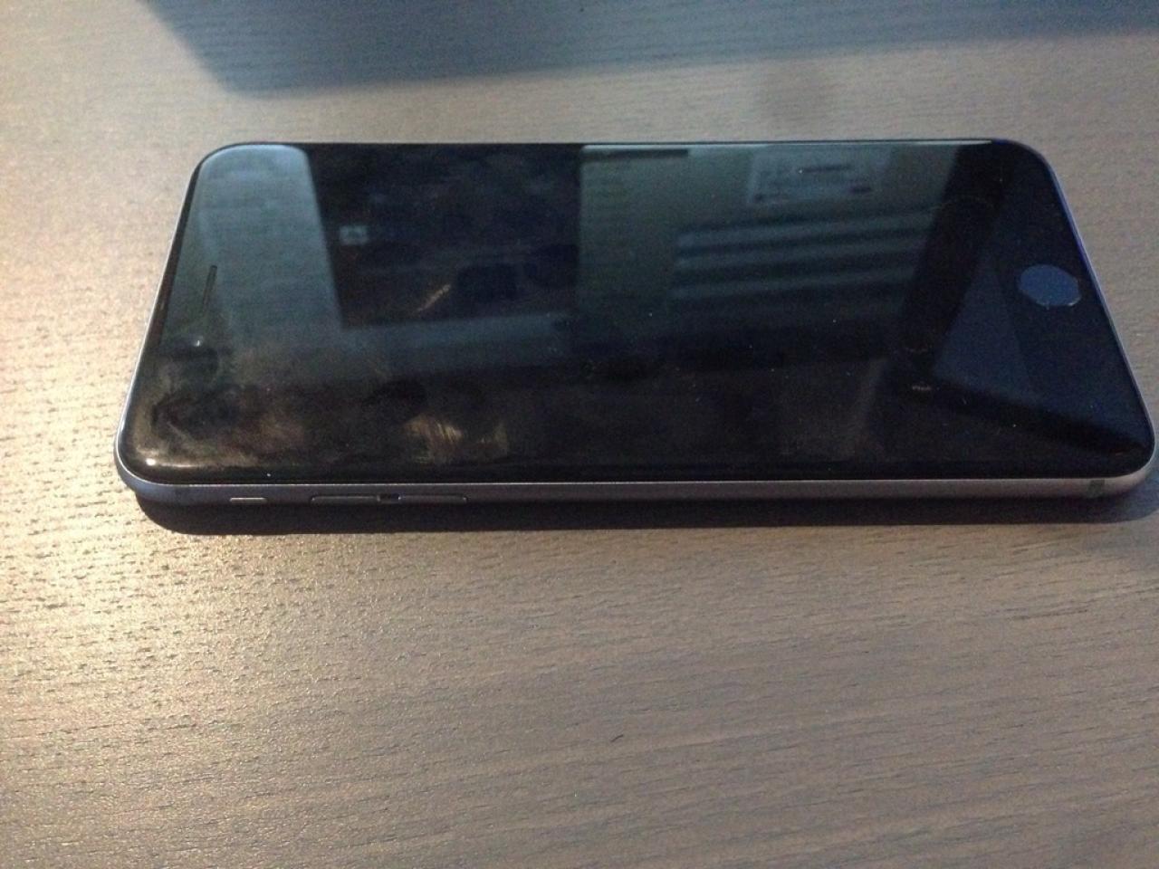 636093