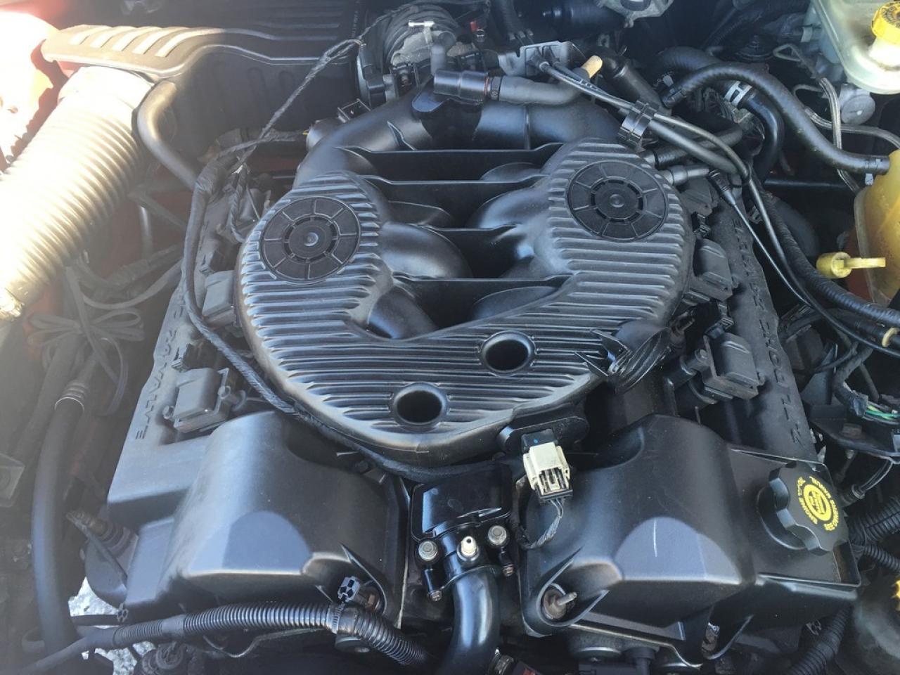 636301
