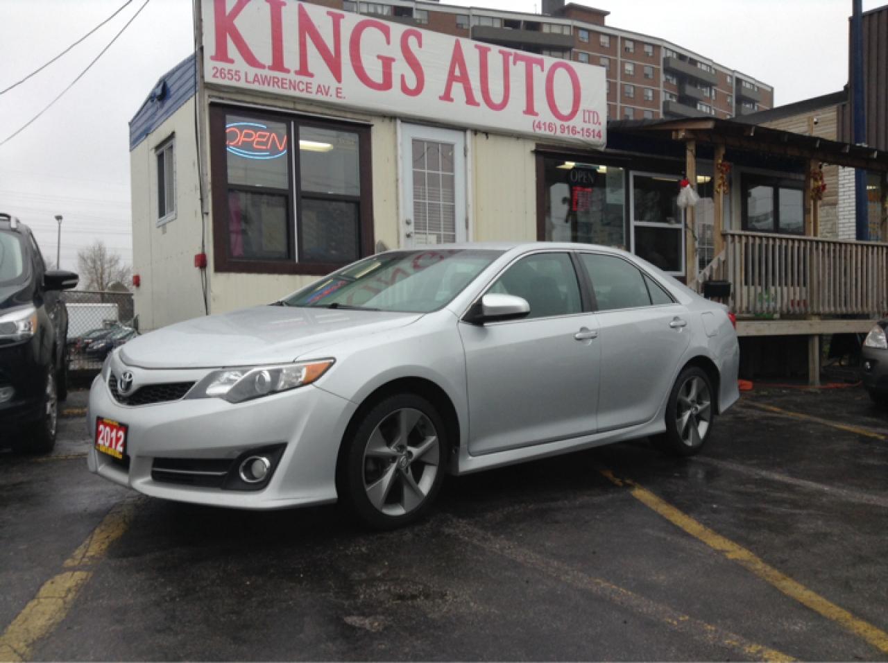 Used 2012 Toyota Camry SE, 50/50 Leather, Navigation for sale in Scarborough, ON