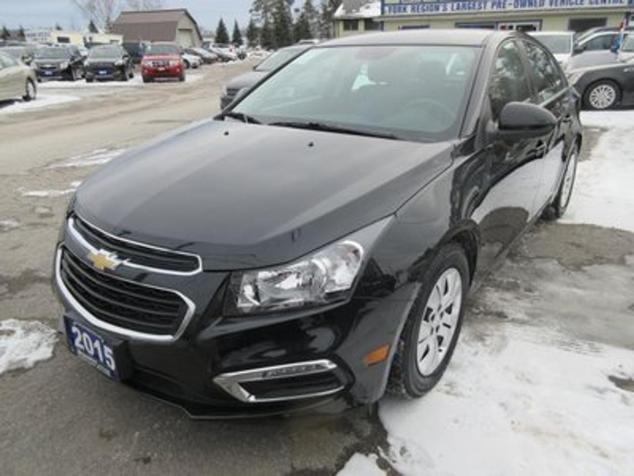 2015 Chevrolet Cruze FUEL EFFICIENT LT MODEL 5 PASSENGER BACK-UP CAMERA.. BLUETOOTH.. FACTORY WARRANTY..