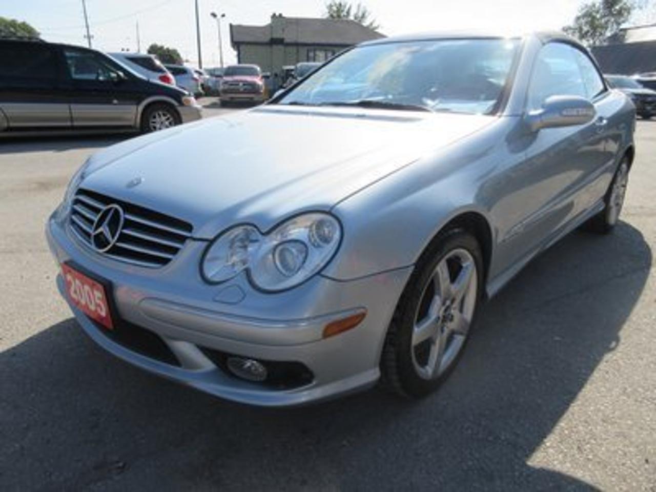 2005 Mercedes-Benz CLK500 LOADED 5.0L - V8 ENGINE 4 PASSENGER CONVERTABLE.. LEATHER.. HEATED SEATS..