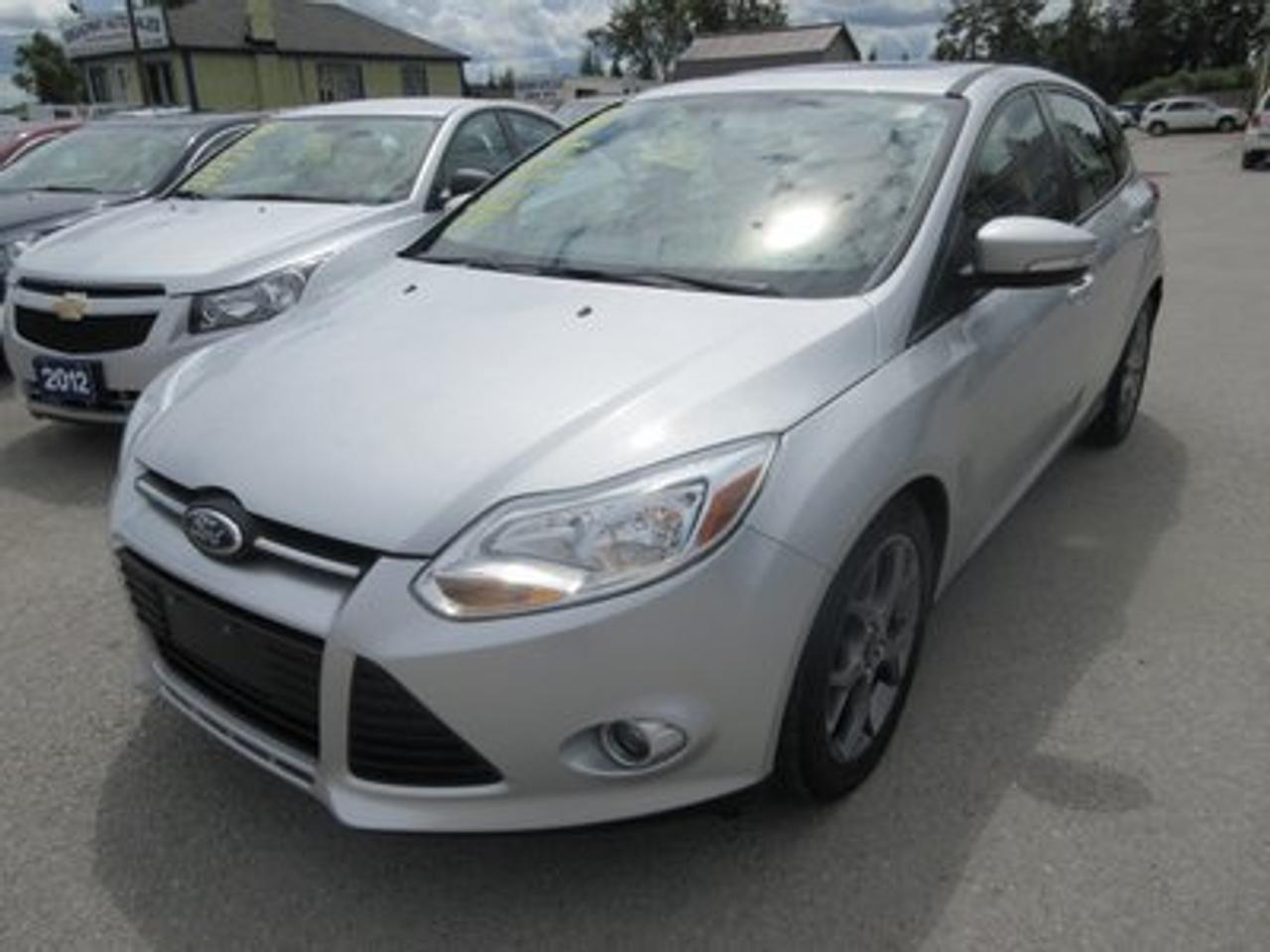 2013 Ford Focus LOADED SE EDITION 5 PASSENGER LEATHER.. HEATED SEATS.. POWER SUNROOF..