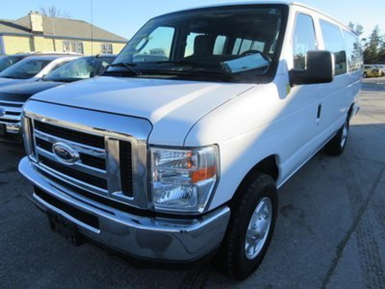 2013 Ford E350 PEOPLE MOVER XLT MODEL 15 PASSENGER SUPER DUTY.. FLEX FUEL.. CD/AUX INPUT..