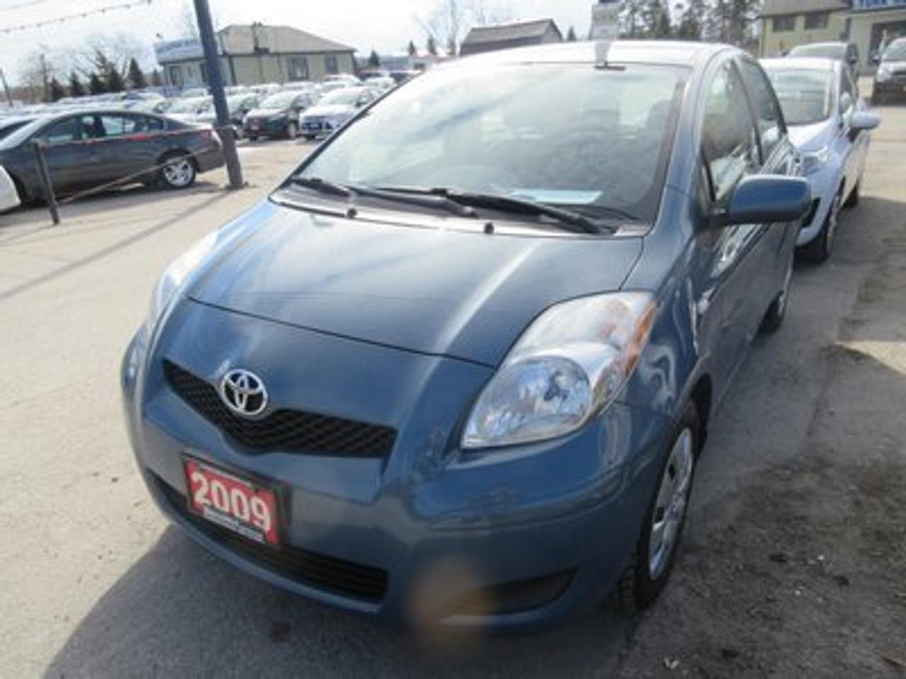 2009 Toyota Yaris FUEL EFFICIENT GREAT VALUE 5 PASSENGER 5-SPEED MANUAL.. CD & AUX INPUT..