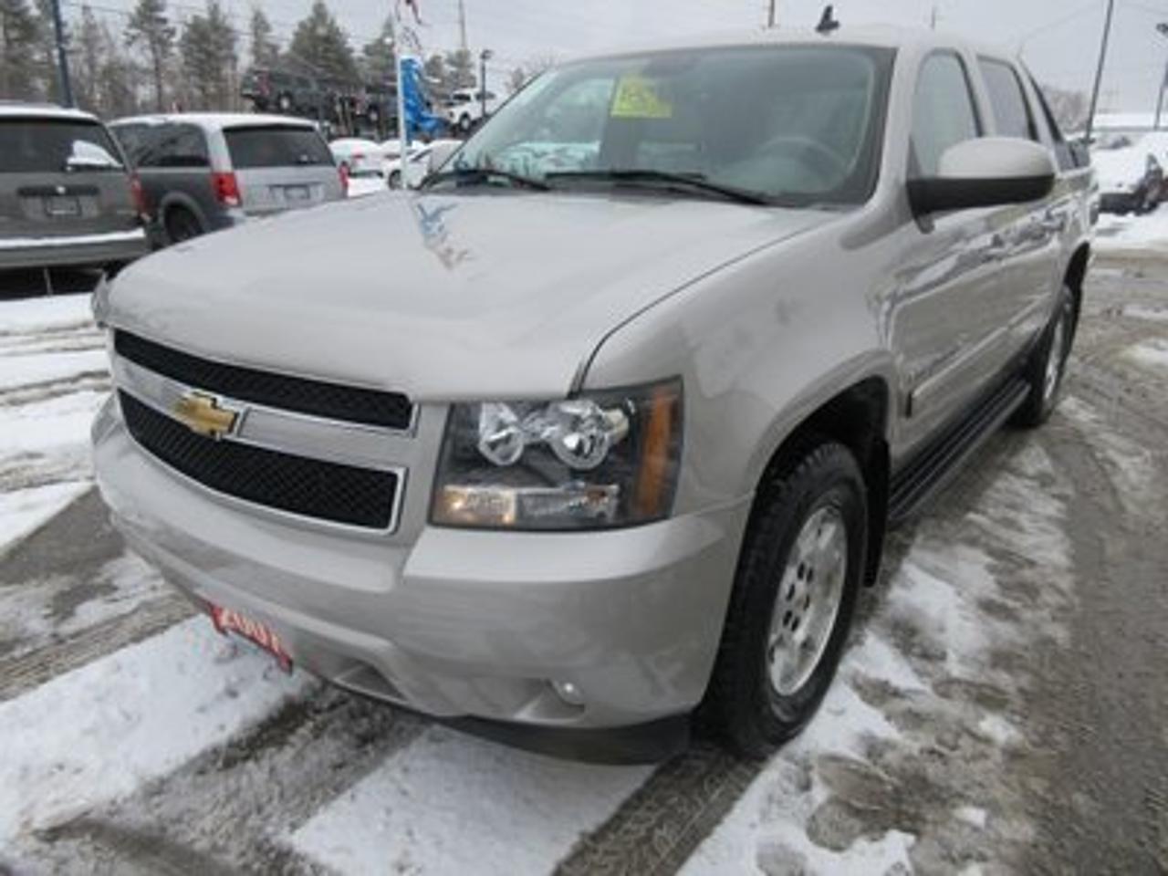 2007 Chevrolet Avalanche LOADED LT MODEL 5 PASSENGER 4X4.. CREW.. SHORTY.. LEATHER.. POWER ROOF..