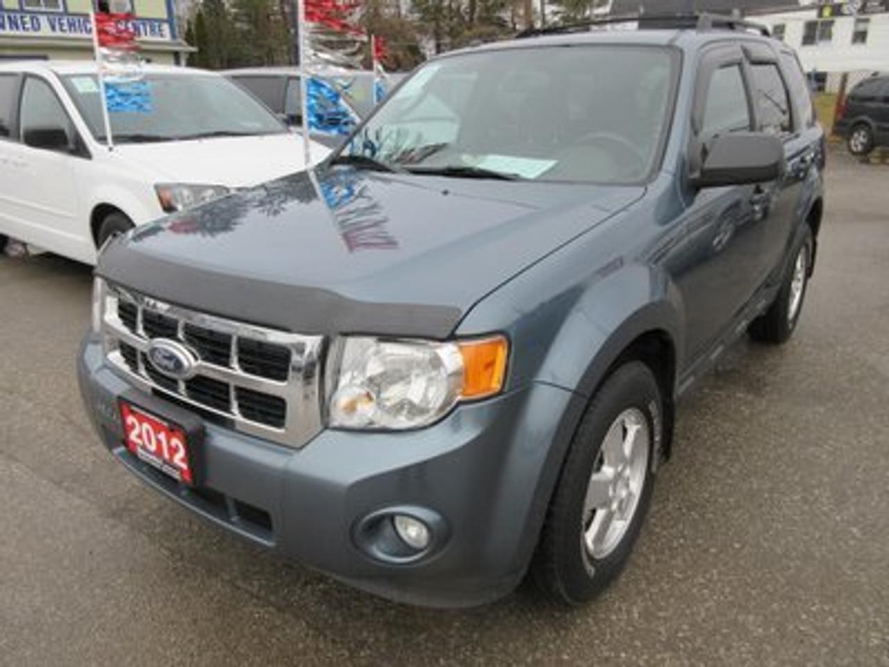2012 Ford Escape LOADED XLT MODEL 5 PASSENGER FOUR WHEEL DRIVE.. SYNC TECHNOLOGY.. KEYLESS..
