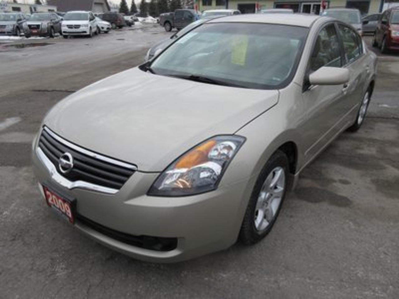 2009 Nissan Altima WELL EQUIPPED 'S-TYPE' MODEL 5 PASSENGER HEATED SEATS.. KEYLESS ENTRY..