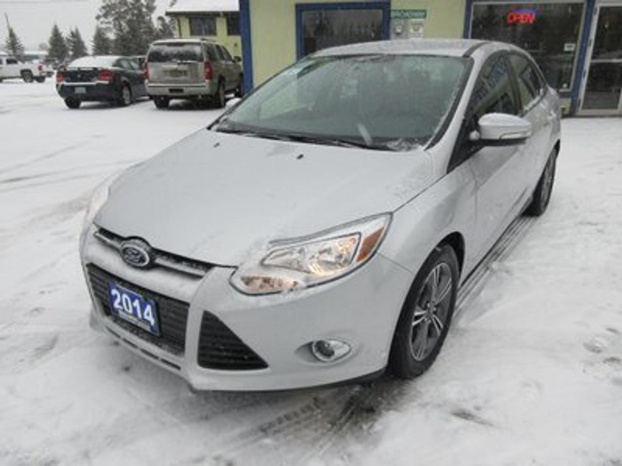 2014 Ford Focus FUEL EFFICIENT SE MODEL 5 PASSENGER SYNC TECHNOLOGY.. KEYLESS.. FACTORY WARRANTY..
