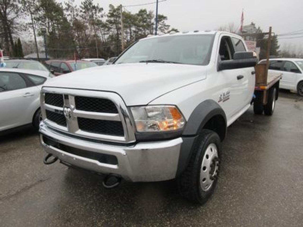 2013 Ram 5500 HD Chassis CUMMINS DIESEL LOADED SLT MODEL 5 PASSENGER 4X4.. CREW.. FLAT DECK BED..