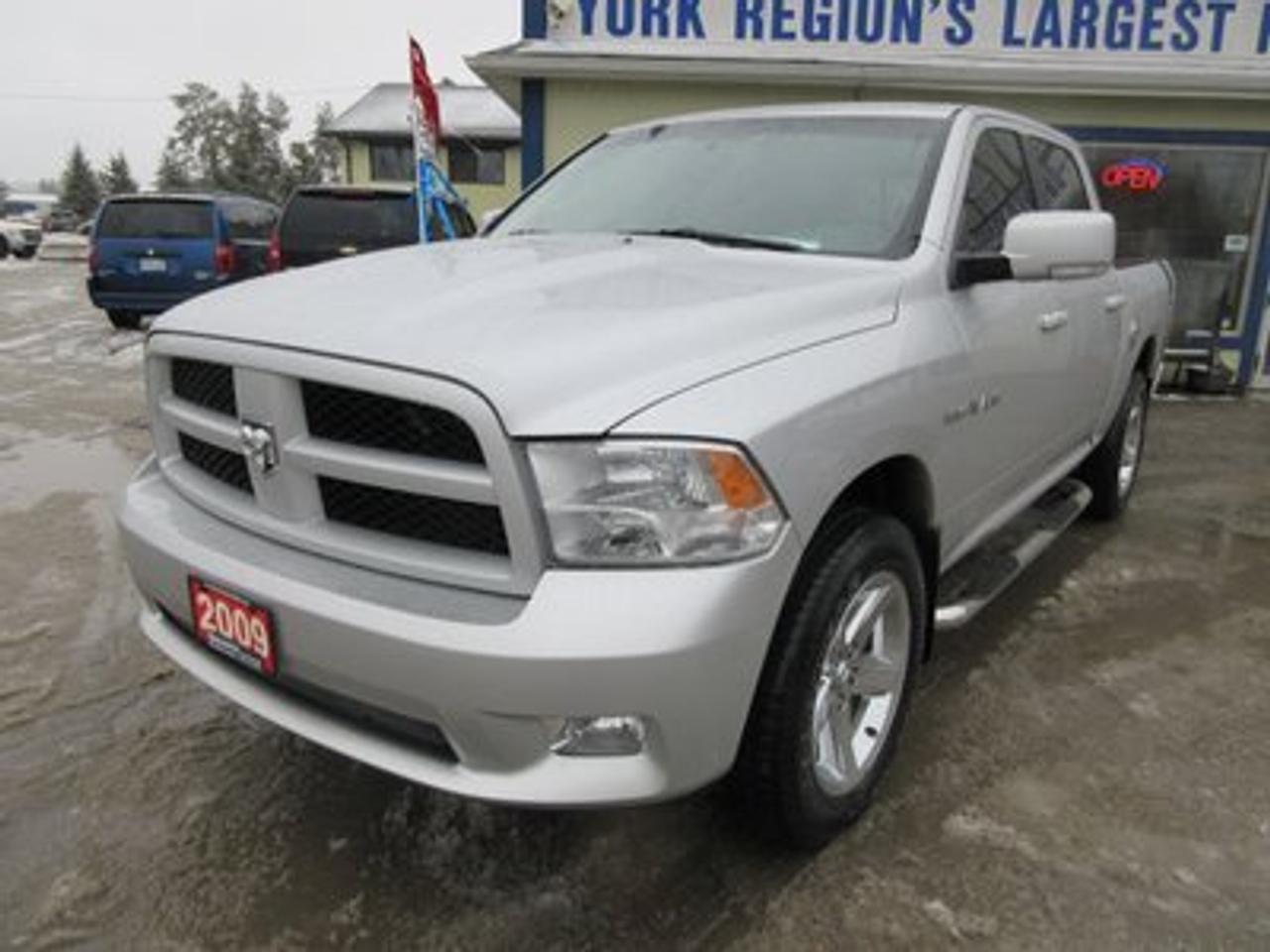 2009 Dodge Ram 1500 LOADED SLT MODEL 5 PASSENGER 4X4.. CREW.. SHORTY.. 5.7L - V8 - HEMI ENGINE..