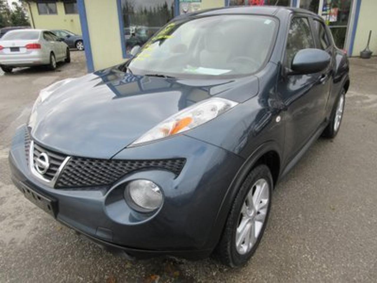 2011 Nissan Juke FUEL EFFICIENT SV MODEL 5 PASSENGER 1.6L - 4 CYL ENGINE.. AM/FM/CD/AUX INPUT..