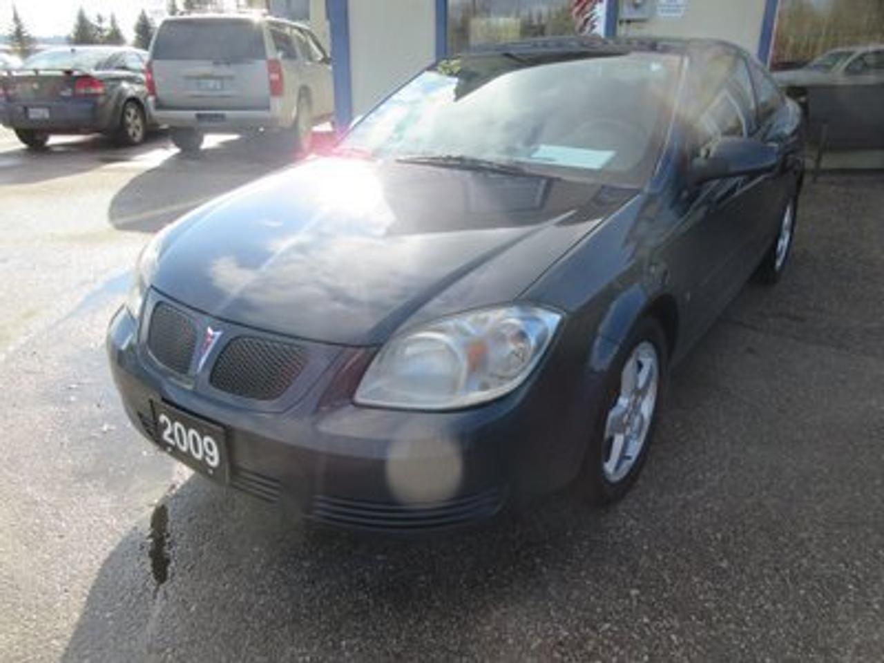 2009 Pontiac G5 WELL EQUIPPED 'SPORTY' 5 PASSENGER 2.2L - ECOTEC ENGINE.. KEYLESS ENTRY..