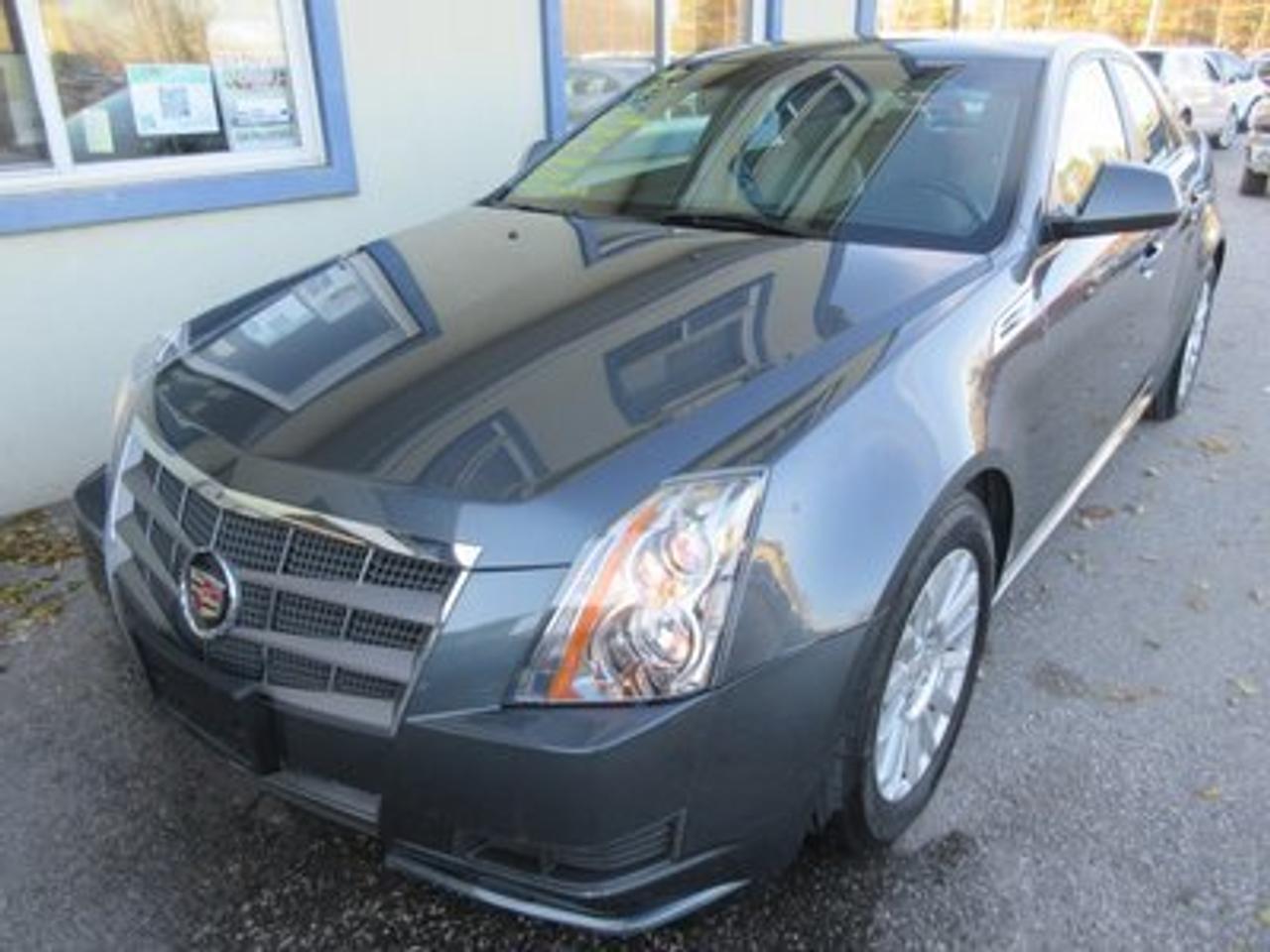 2010 Cadillac CTS LOADED ALL WHEEL DRIVE 5 PASSENGER LEATHER.. HEATED SEATS.. POWER ROOF..
