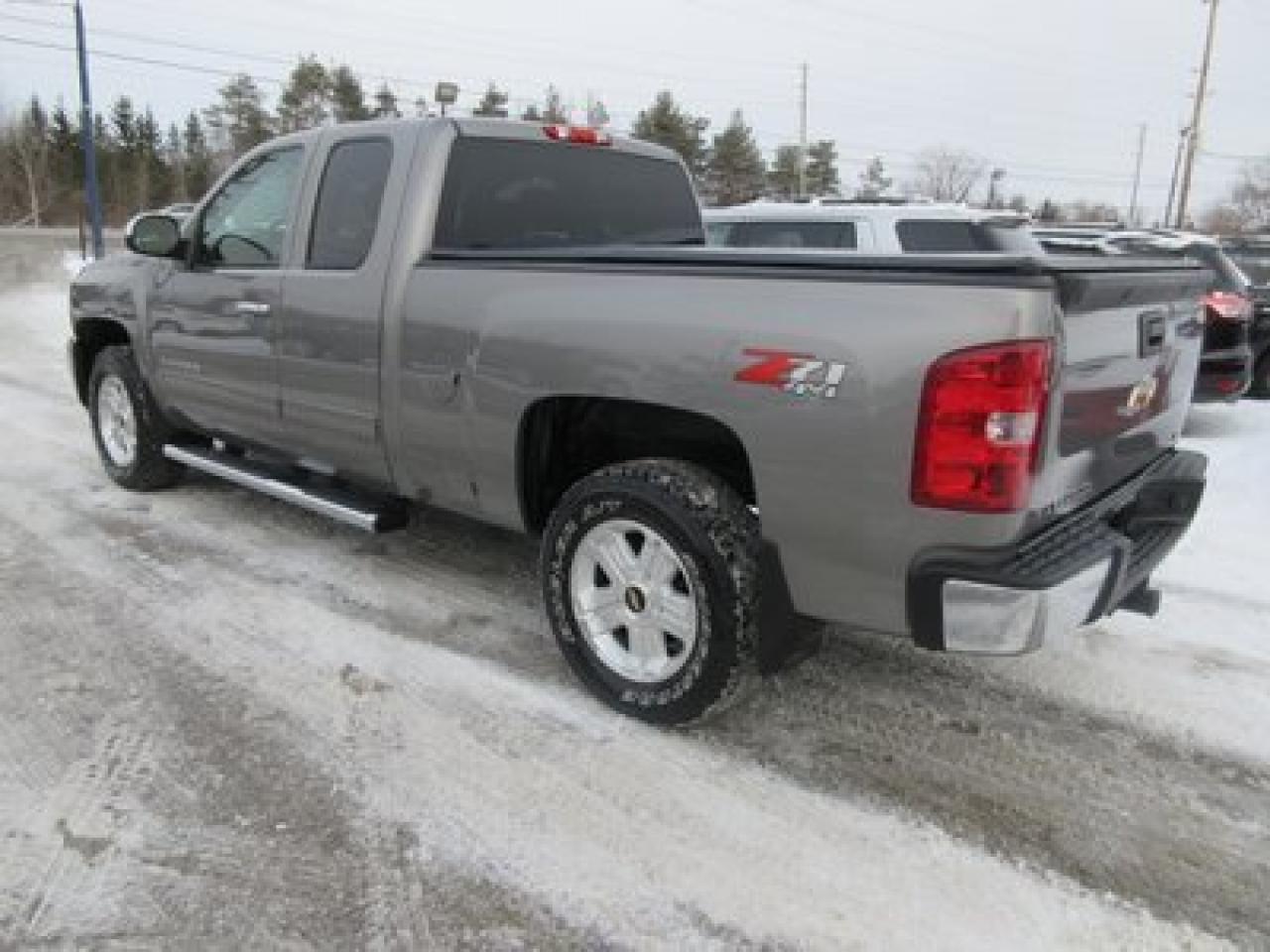 636760