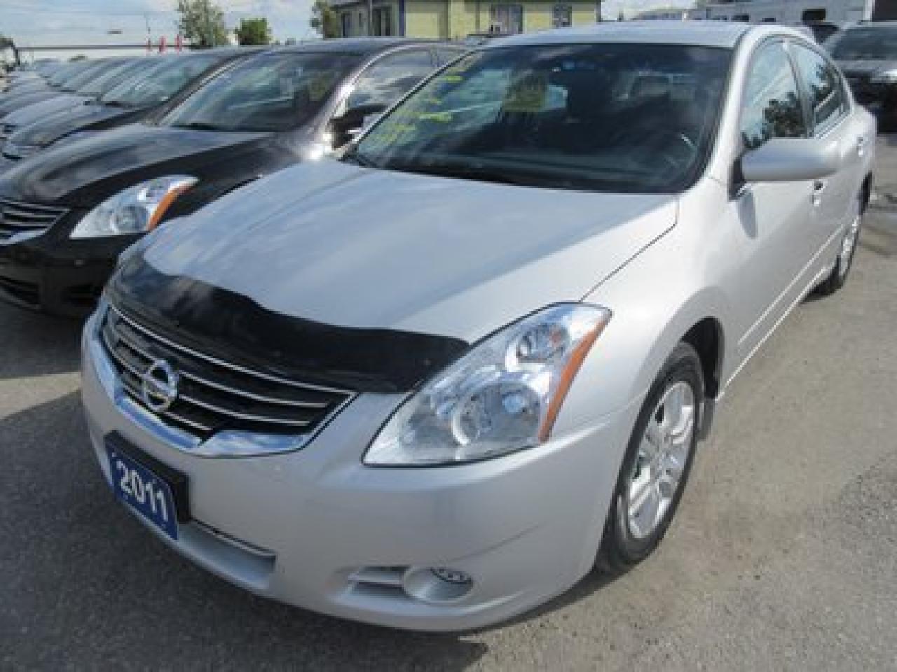 Used 2011 Nissan Altima LOADED 'SPECIAL EDITION - SL' 5 PASSENGER HEATED SEATS.. POWER SUNROOF.. for sale in Bradford, ON