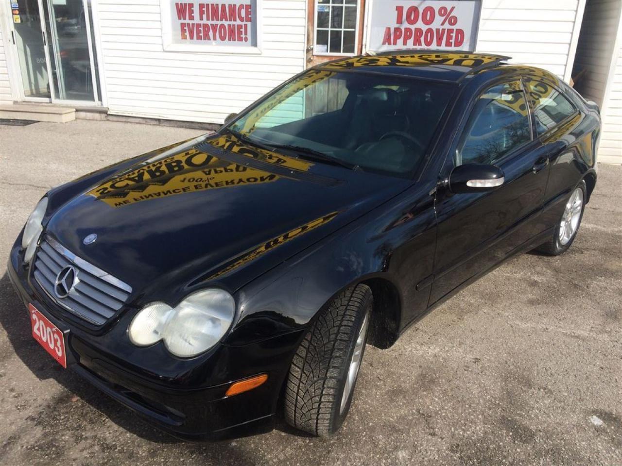 636911