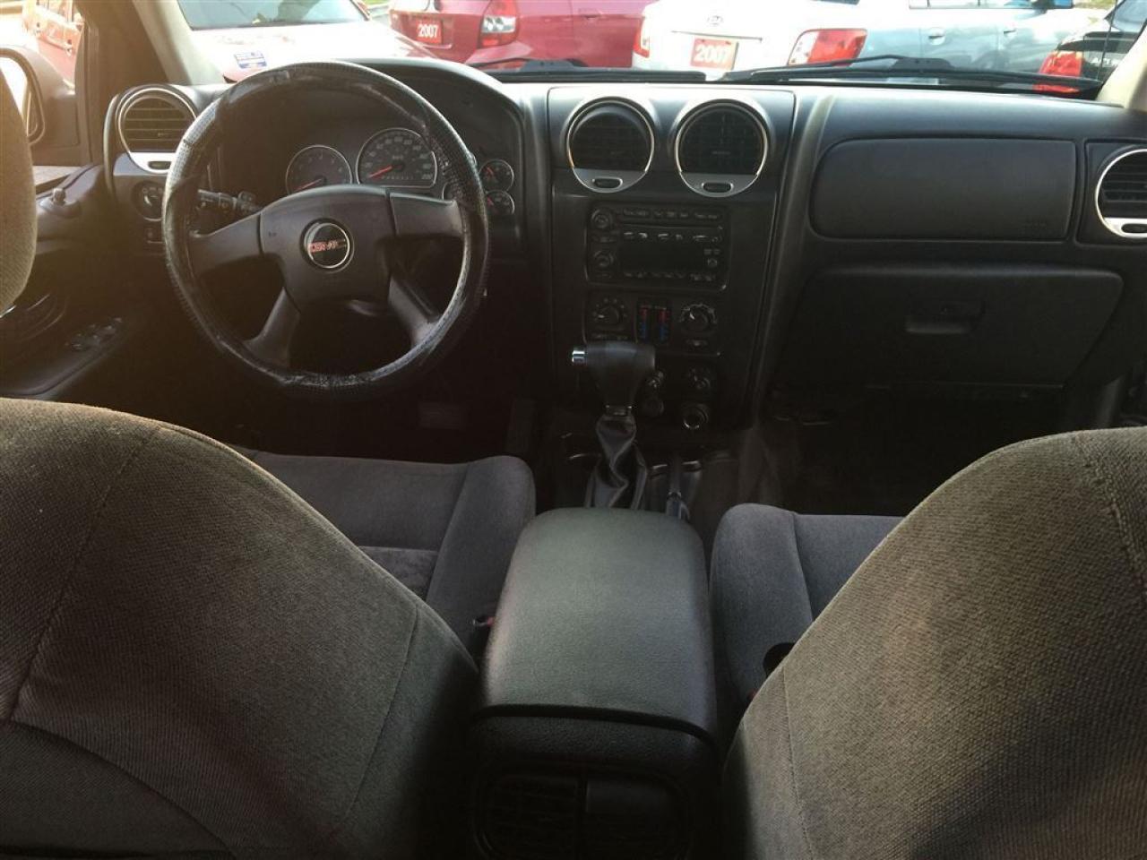 636938