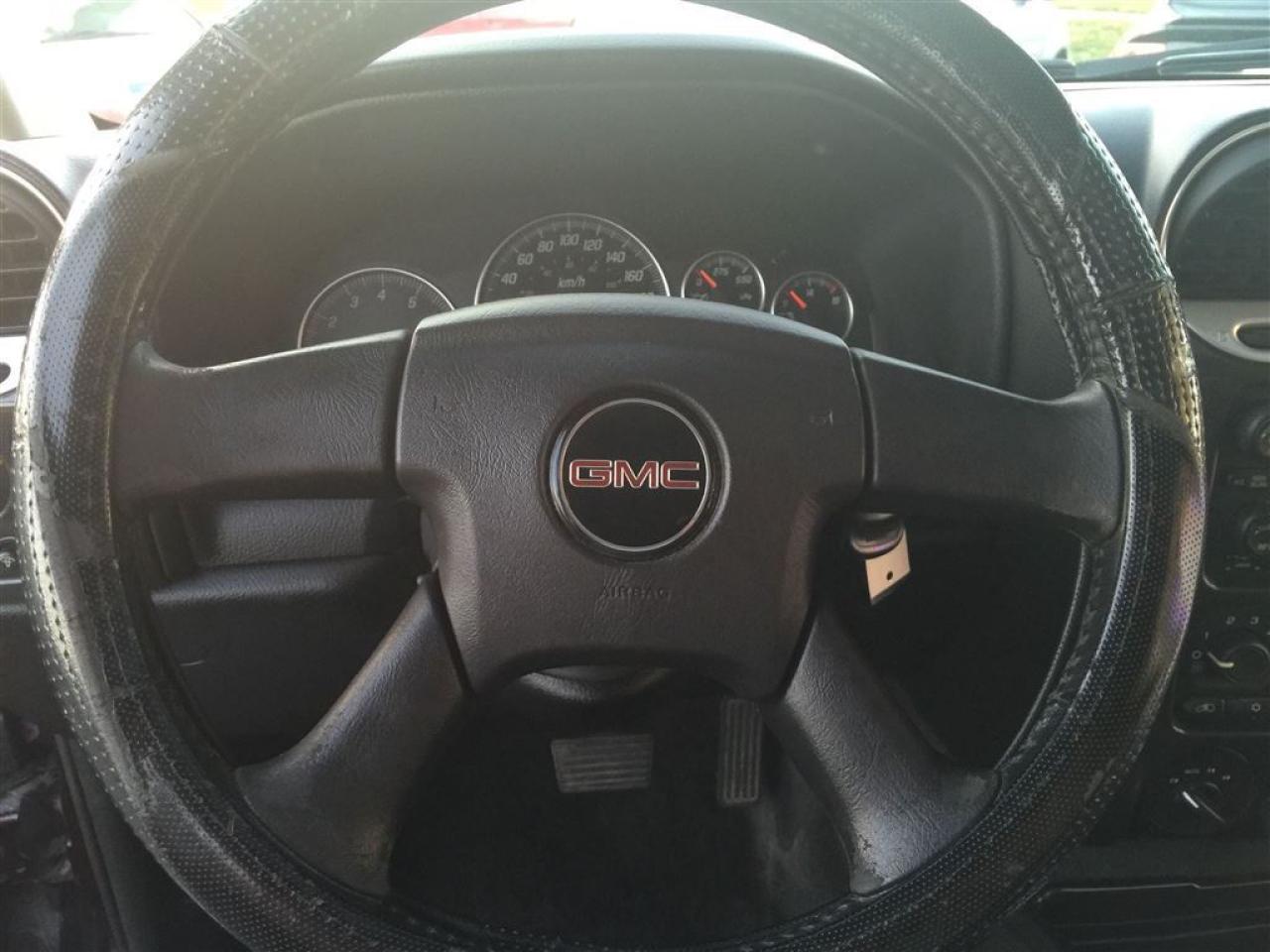 636938