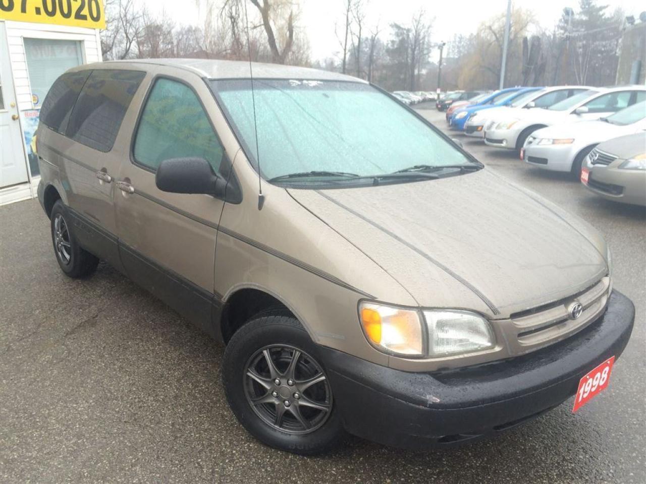 Used 1998 Toyota Sienna CE / 7 PASSENGERS / LOADED / CLEAN for sale in Scarborough, ON