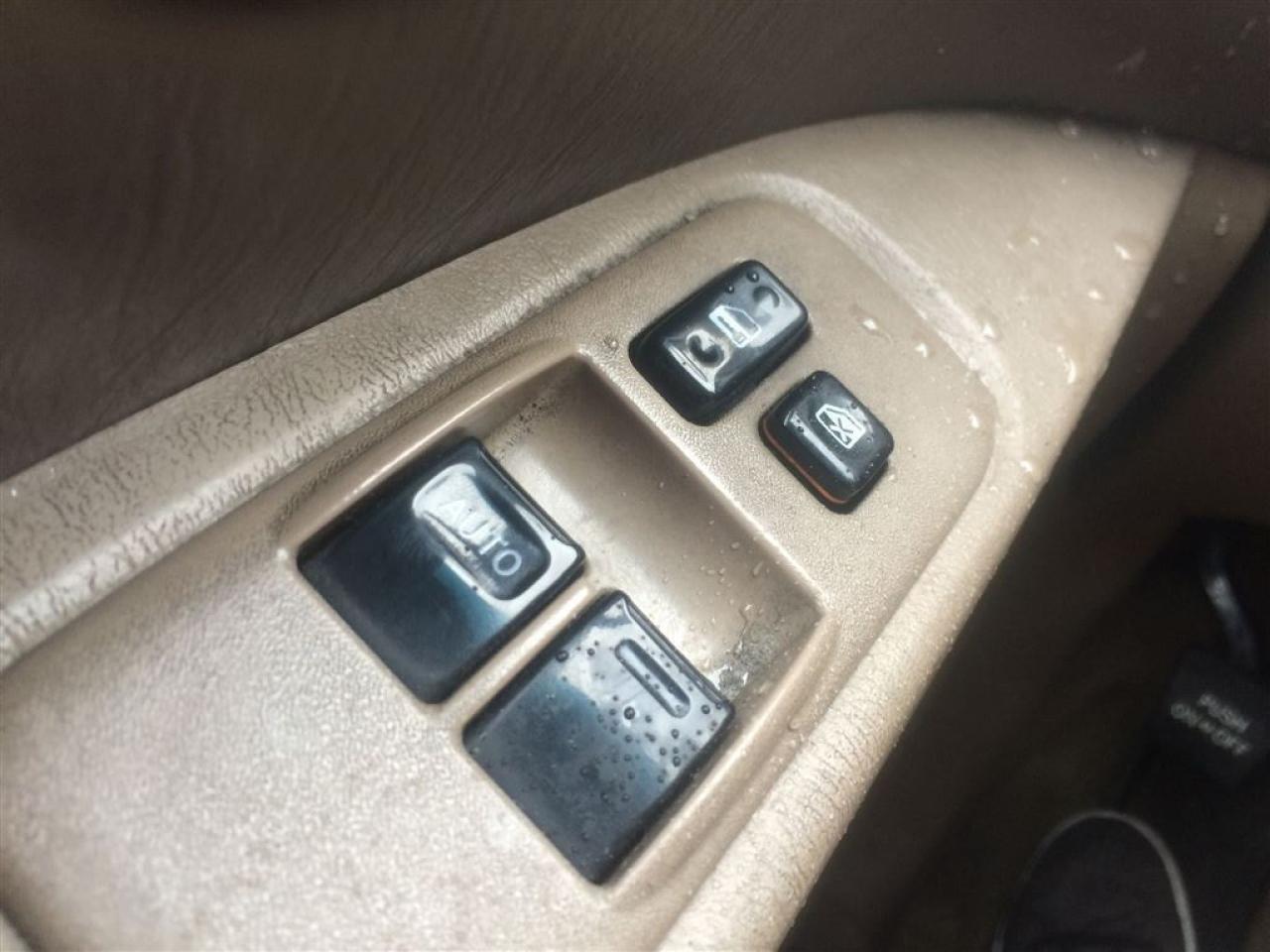 636939
