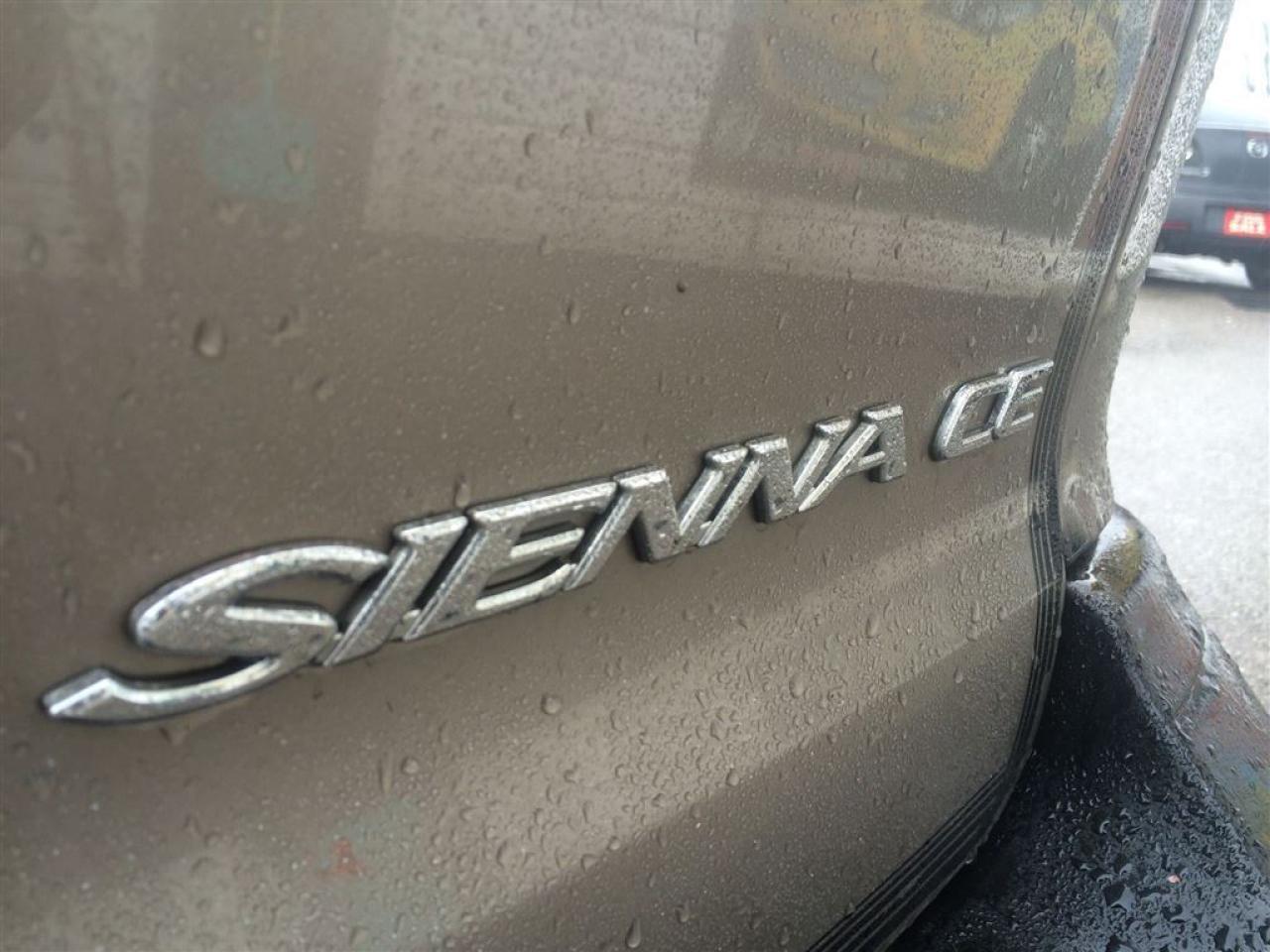 636939