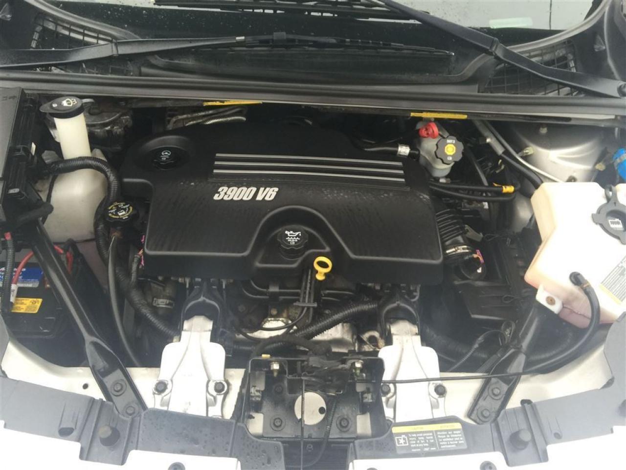 636958