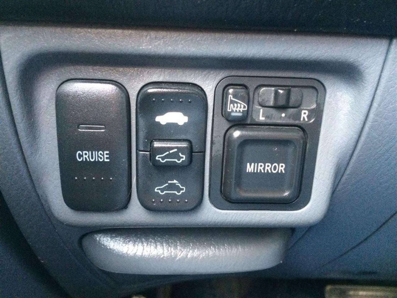 636969