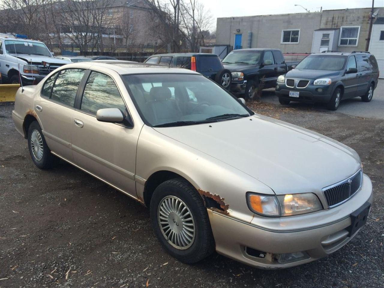 Used 1996 Infiniti I30 Front-wheel Drive / LEATHER / ROOF / LOADED / ALLO for sale in Scarborough, ON