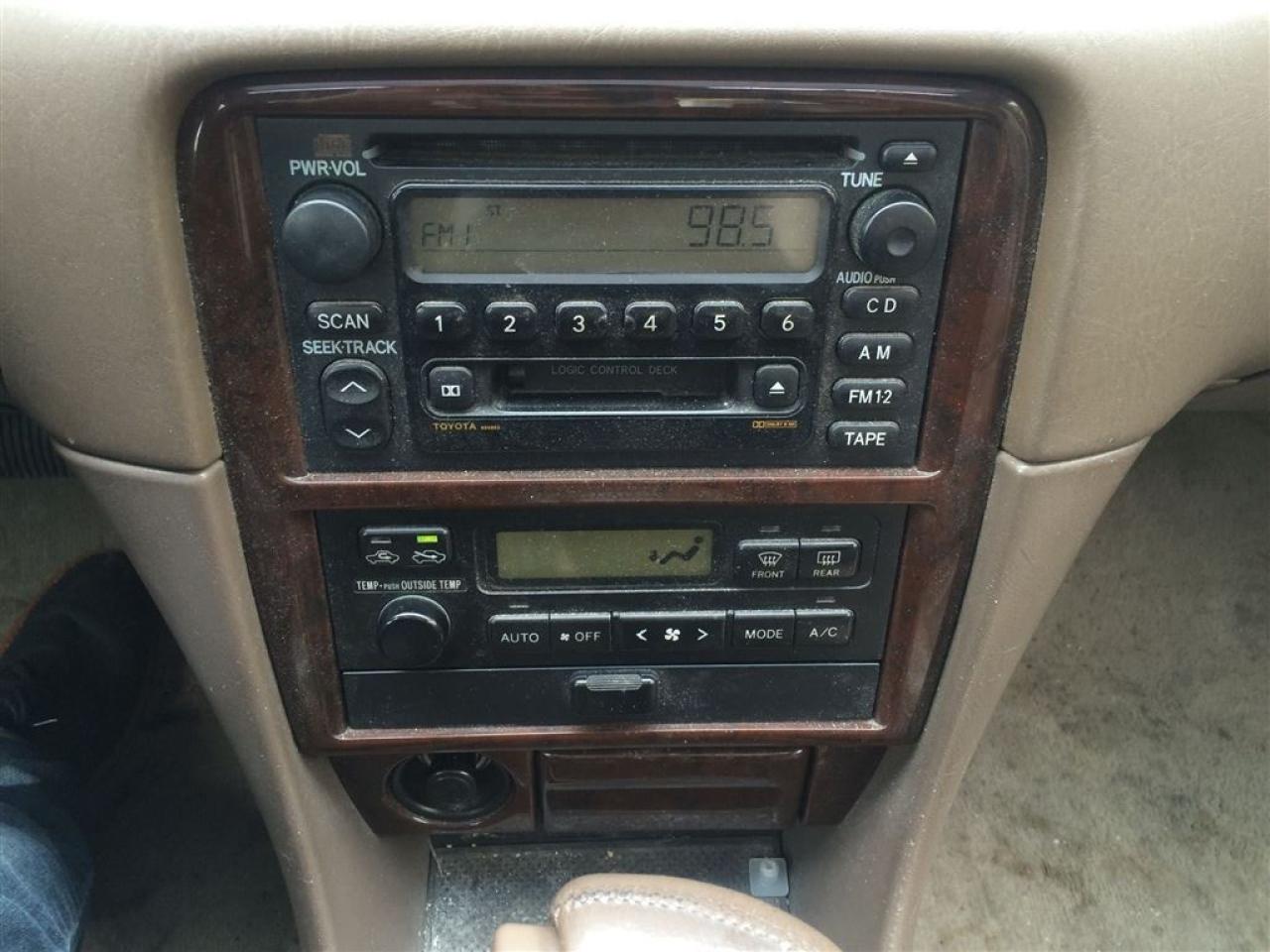 636989