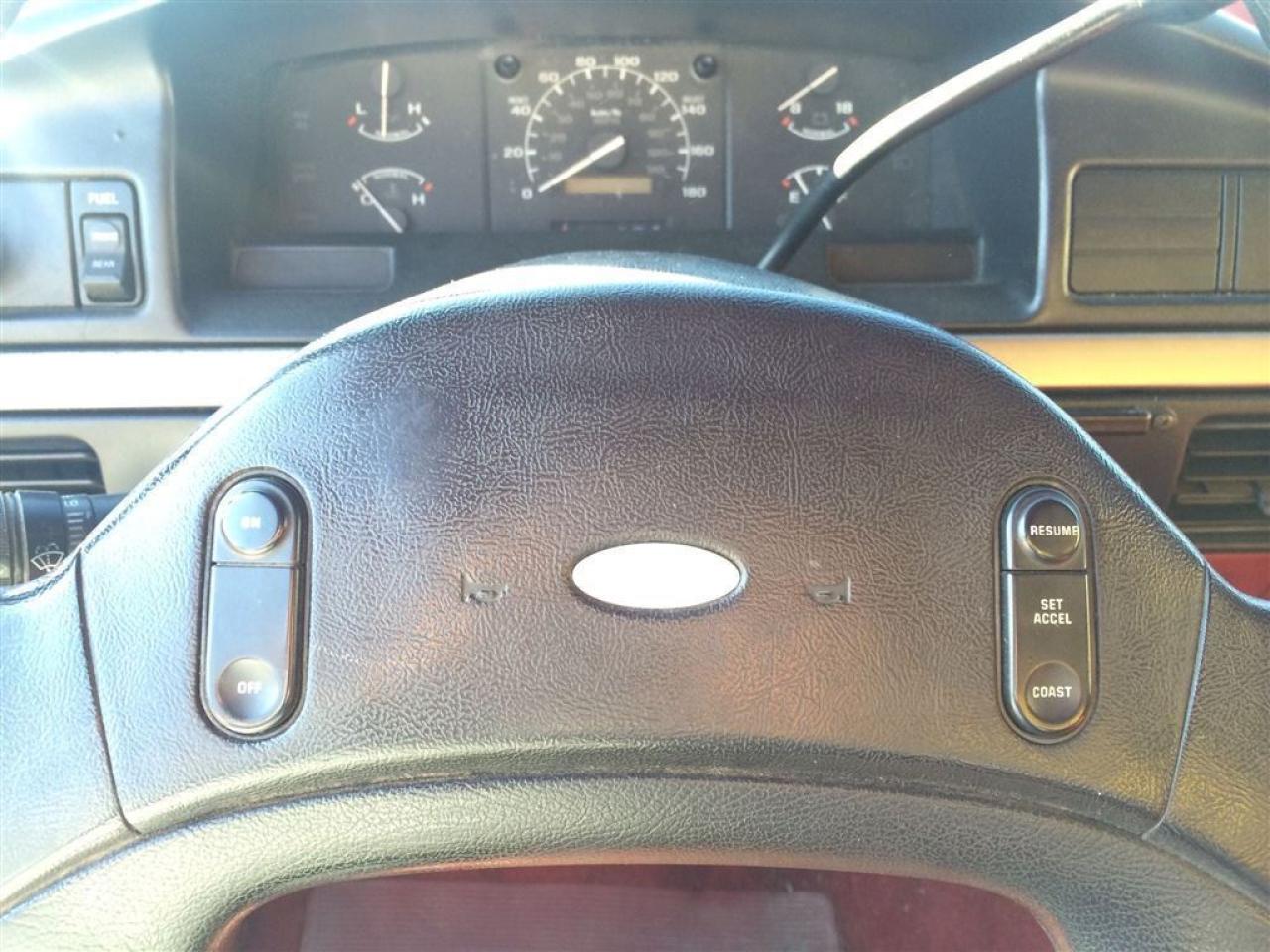 636995