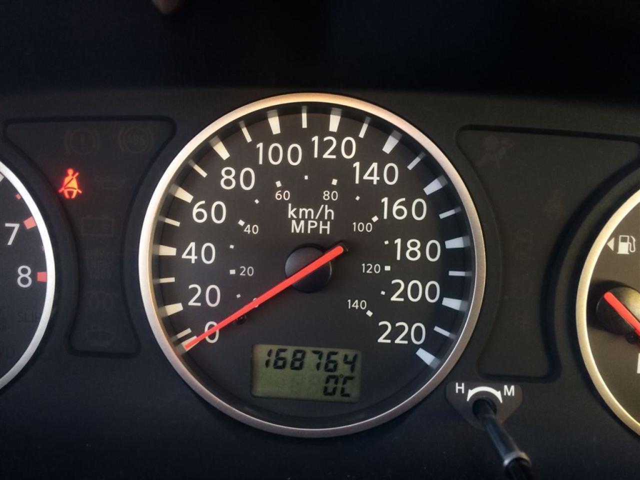 637021