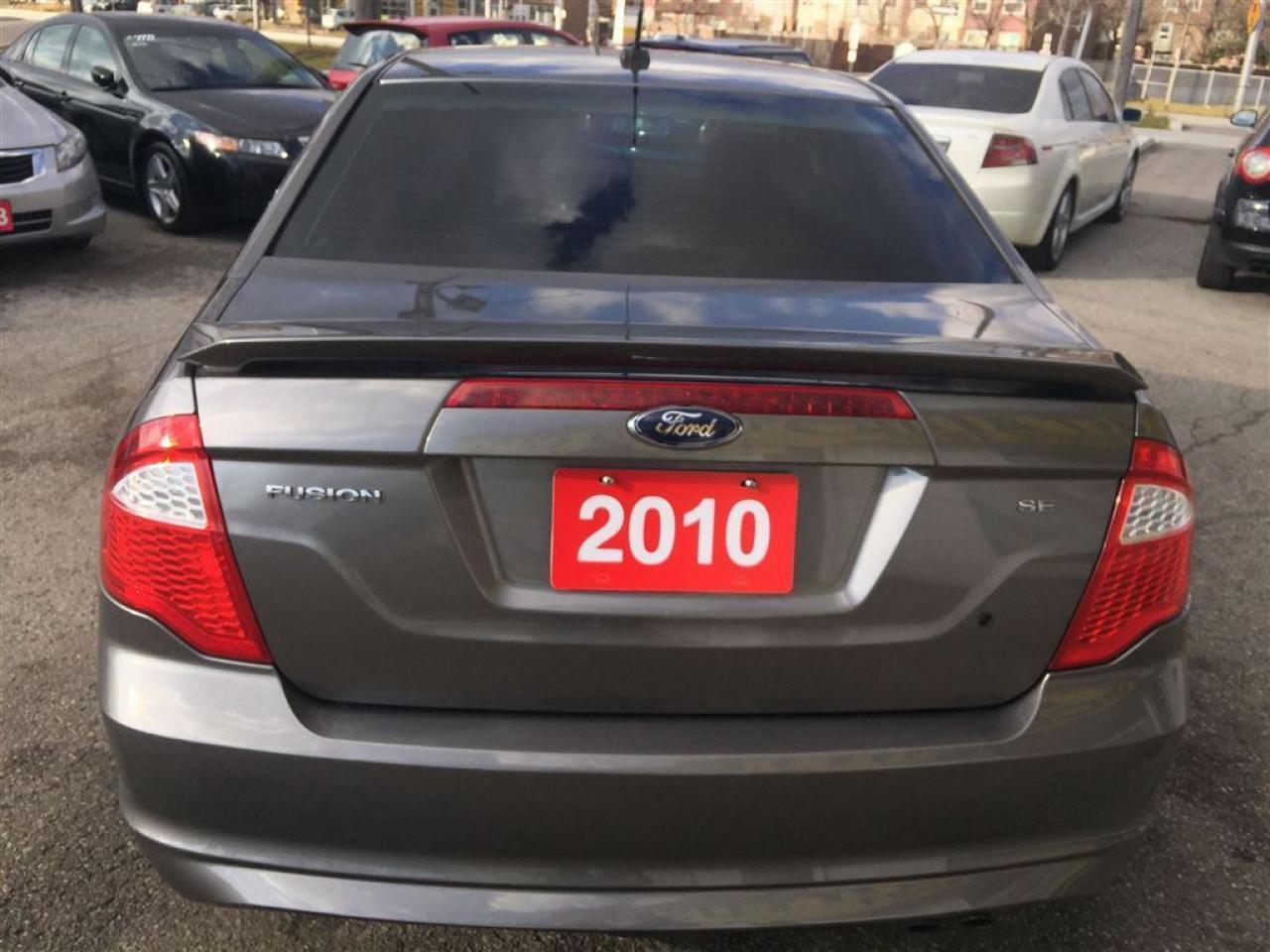 637048