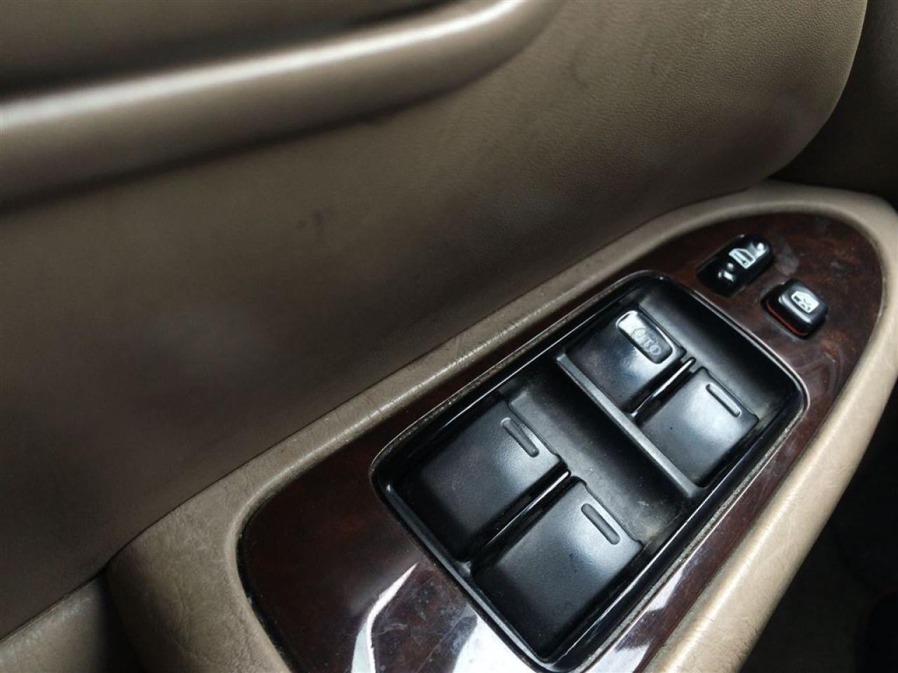 637058