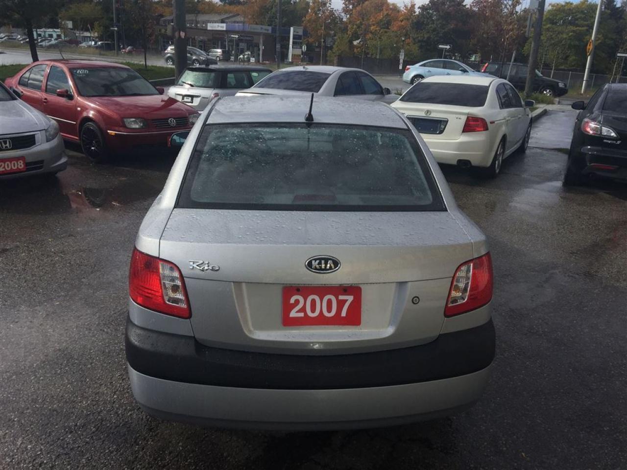 637070